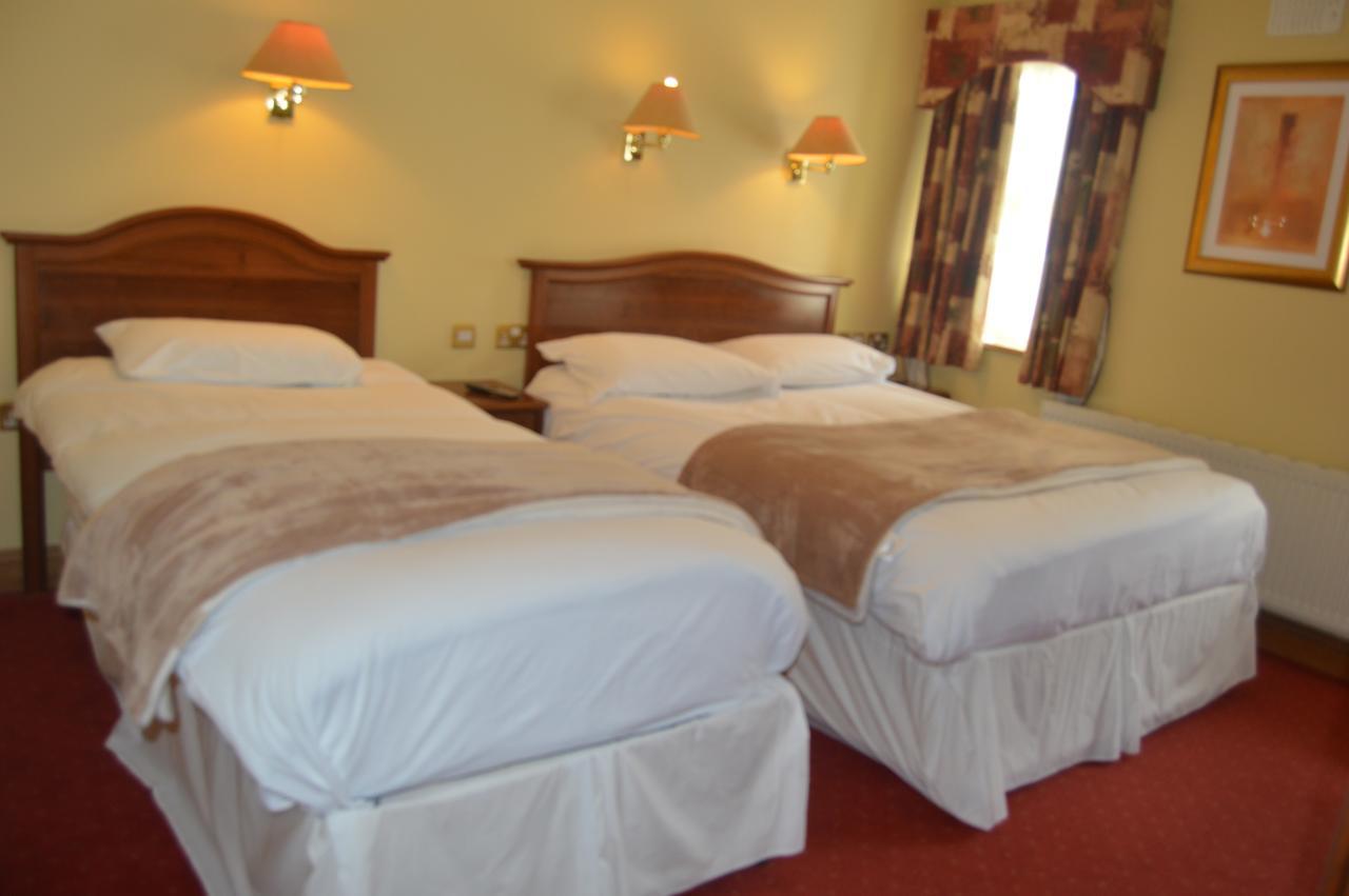 The Anglers Rest Hotel Headford 외부 사진